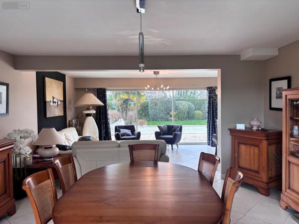 Maison à vendre à Saint-Saturnin dans la Sarthe (72650), ref : LMY/LED