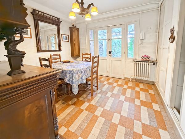 Maison 6 pièces à Rosny - Mairie - Gare RER E
