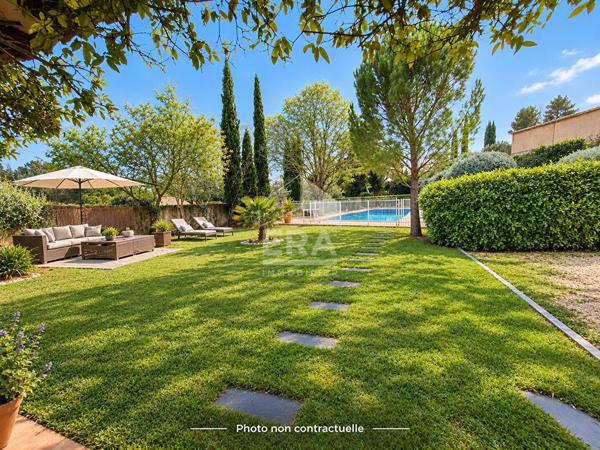 Maison à Bédoin avec piscine et vue Ventoux