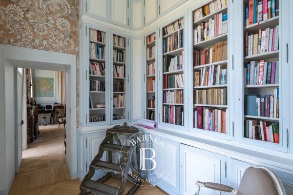 Fontainebleau, Château 17 Chambres -  1 200 m² à vendre