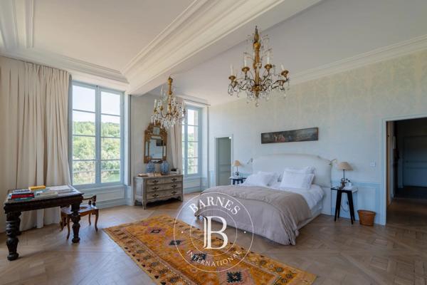 Fontainebleau, Château 17 Chambres -  1 200 m² à vendre