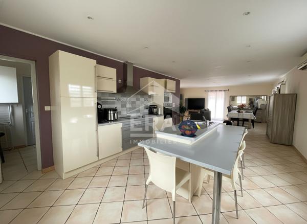 À VENDRE À CLAIRA : maison individuelle 6 pièces avec piscine et garage