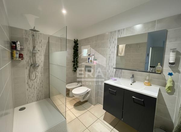 À VENDRE À CLAIRA : maison individuelle 6 pièces avec piscine et garage