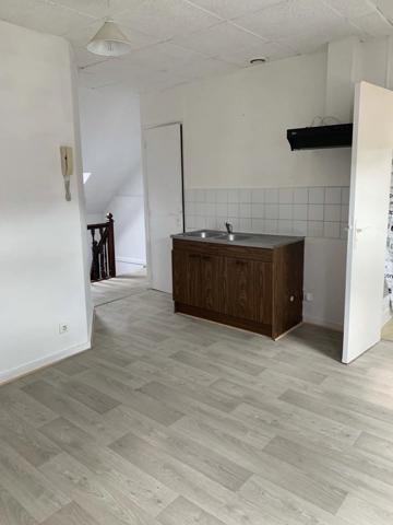 Location Appartement 2 pièces 27 m2 à Saint-Quentin