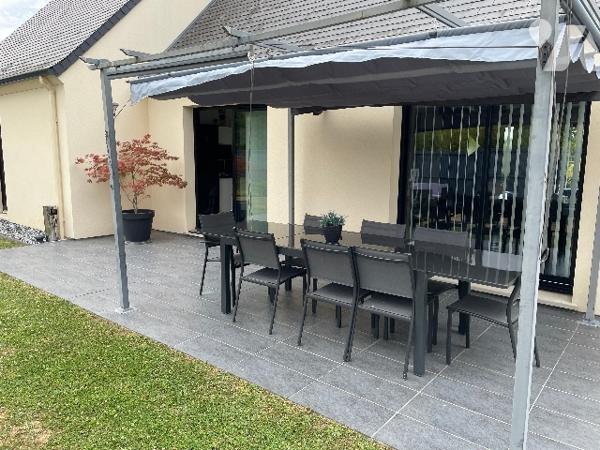 A 10 minutes au Nord-Ouest de SOISSONS - Très beau pavillon d'environ 120 m² habitable avec jardin