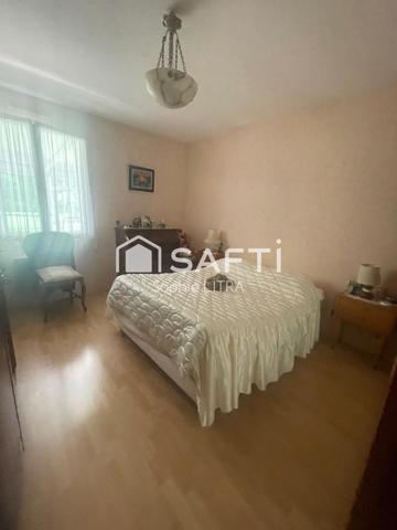 dans domaine privé avec étangs - calme garanti