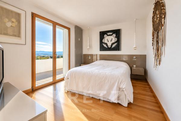 EXCLUSIVITE - SAINTE-FOY-LÈS-LYON — PENTHOUSE TOIT-TERRASSE ET VUE PANORAMIQUE À 360°