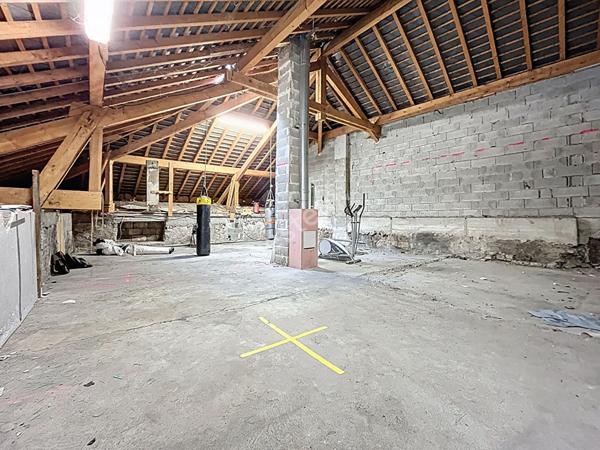 FAVERGES SEYTHENEX _ Maison de 190 m² à rénover avec jardin