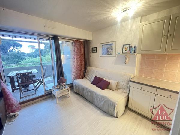 studio. Résidence avec piscine. Cavalaire-sur-Mer (83240)