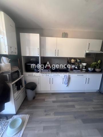 Appartement à LE CHAMBON-FEUGEROLLES, 42500 - 7 pièces 118m²