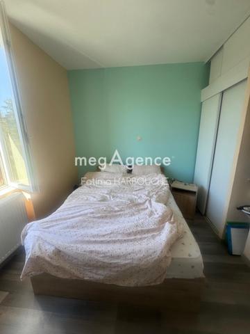 Appartement à LE CHAMBON-FEUGEROLLES, 42500 - 7 pièces 118m²