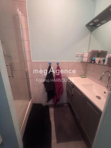 Appartement à LE CHAMBON-FEUGEROLLES, 42500 - 7 pièces 118m²