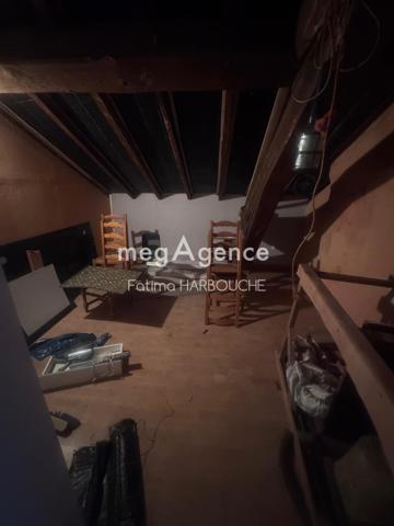 Appartement à LE CHAMBON-FEUGEROLLES, 42500 - 7 pièces 118m²