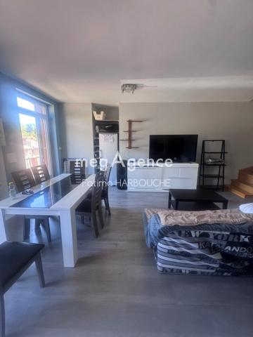 Appartement à LE CHAMBON-FEUGEROLLES, 42500 - 7 pièces 118m²