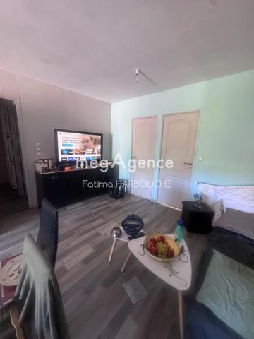 Appartement à LE CHAMBON-FEUGEROLLES, 42500 - 7 pièces 118m²
