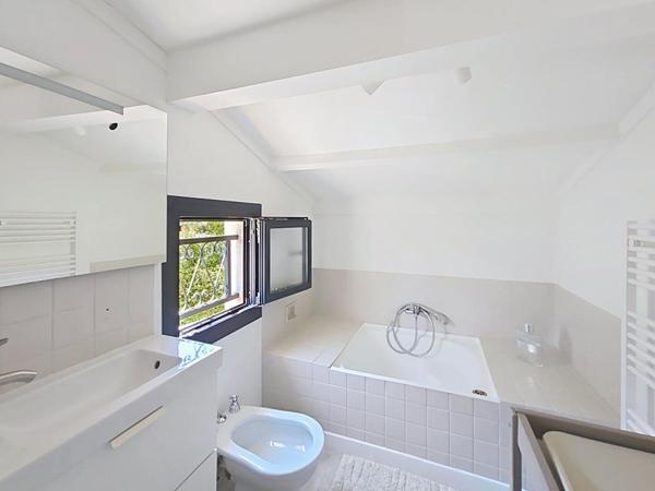 SAINT-RAPHAËL -VALESCURE - VILLA de 200 M² - PISCINE - GARAGE 40 m²