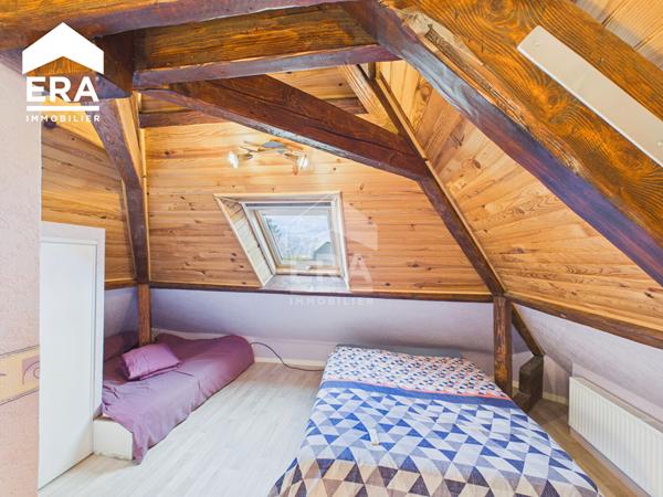 OLEMPS !!!  Maison familiale avec piscine ! 150 m² habitables