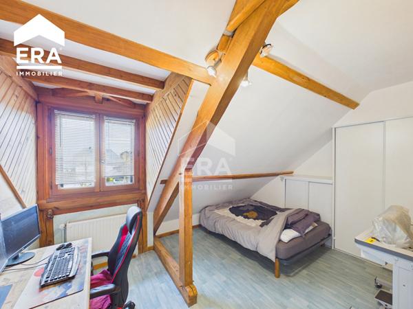 OLEMPS !!!  Maison familiale avec piscine ! 150 m² habitables