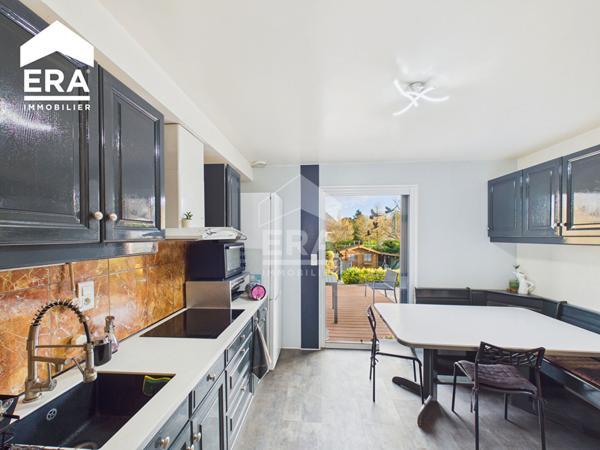 OLEMPS !!!  Maison familiale avec piscine ! 150 m² habitables