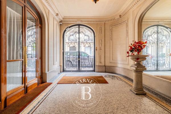 Paris 16ème, Appartement 4 Chambres -  244 m² à vendre