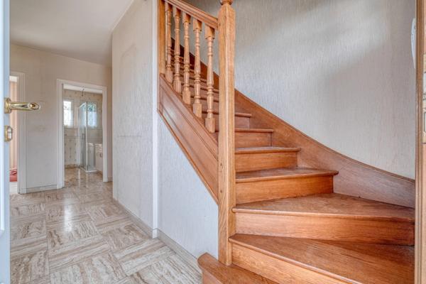 Christophe Michaudelle – EXLUSIVITE - CAPIFRANCE vous propose proche de Meaux, à Nanteuil lès Meaux : Secteur AU CALME, maison indépendante bien entretenue - 7 pièces - 148 m² - 5 chambres (6è possib