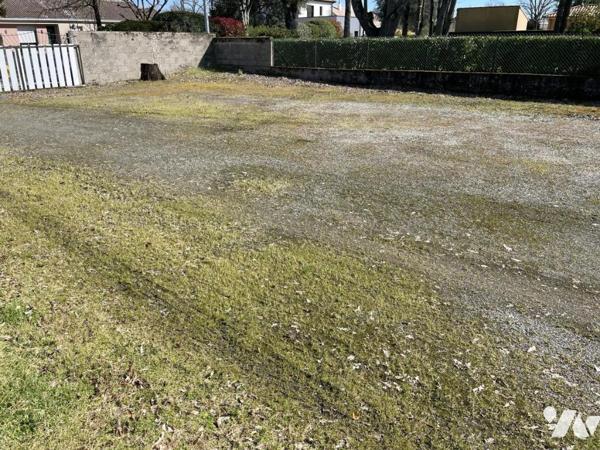 TERRAIN A BATIR - CENTRE BOURG - LIBRE CONSTRUCTEURS