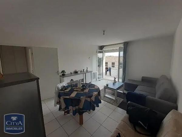 Appartement à louer 2 pièces 44.95m² Marmande (47200)