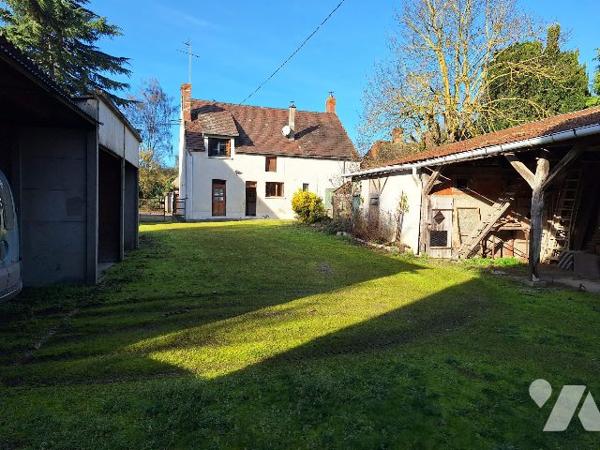 Ancienne fermette en coeur de ville, Cernoy-En-Berry