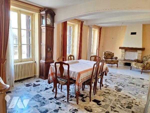 Ancienne fermette en coeur de ville, Cernoy-En-Berry