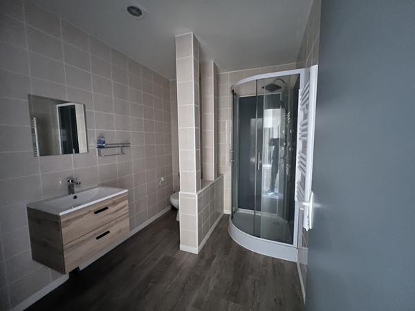 Immeuble à bon rendement locatif Cransac les Thermes Aveyron