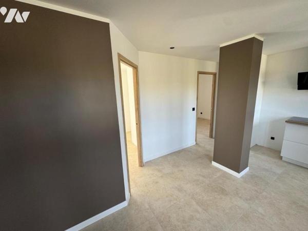 APPARTEMENT T3 ENTIEREMENT REFAIT A NEUF A BRIGNOLES