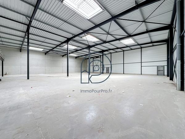 Mouvaux – Cellules d'activité neuves 610 m² et 638 m² avec bureaux | Cœur de ville | À vendre