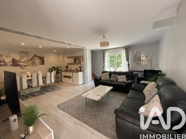 Location maison 5 pièces 90 m² Cesson