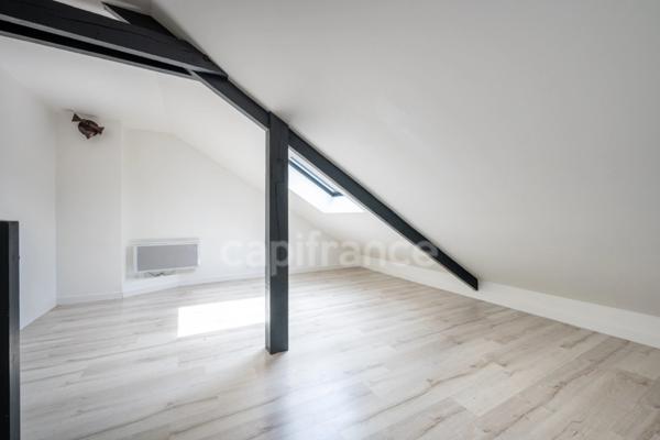 GROSLAY- maison 5 pièces refait a neuf + ENTRPOT - idéal commerçant, artisan, traiteur ou stockage.