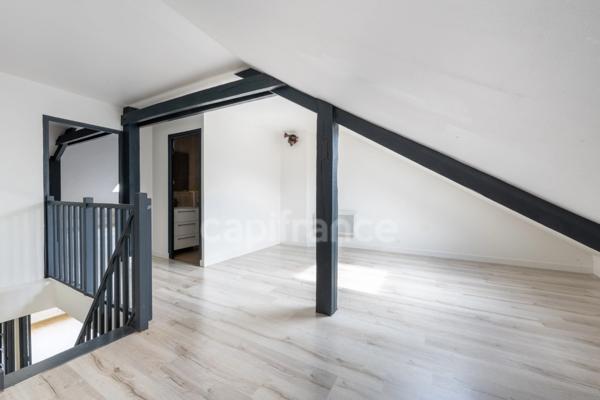 GROSLAY- maison 5 pièces refait a neuf + ENTRPOT - idéal commerçant, artisan, traiteur ou stockage.