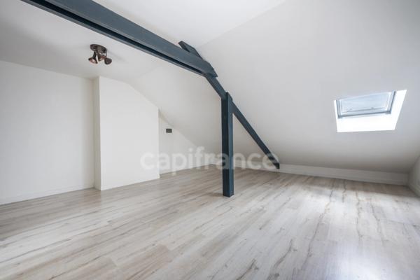 GROSLAY- maison 5 pièces refait a neuf + ENTRPOT - idéal commerçant, artisan, traiteur ou stockage.