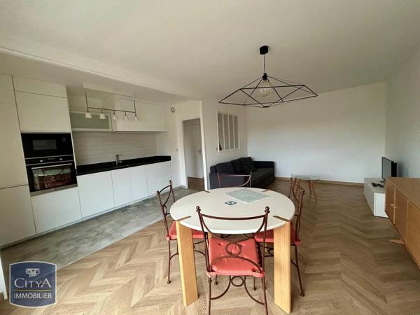 Appartement à louer 2 pièces 46.71m²