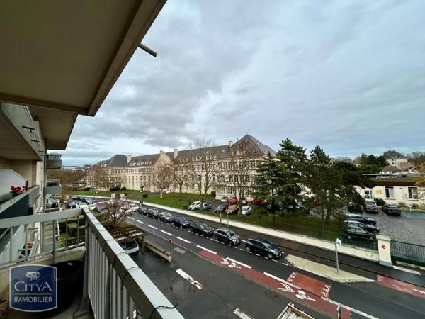 Appartement à louer 2 pièces 46.71m²