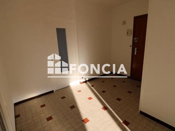 Location Appartement 2 pièces 51.8 m² - 67/69 PLACE DES ARCADES Saint Pierre En Faucigny 74800