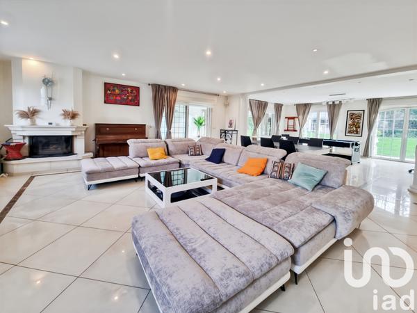 Maison à vendre 9 pièces 230 m² Noisy-le-Grand