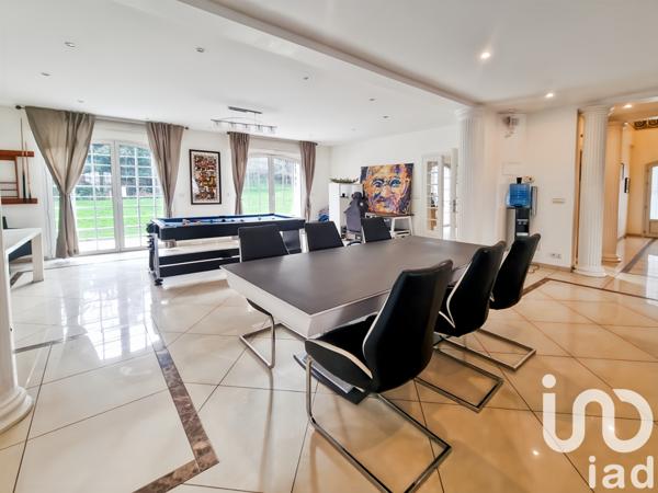 Maison à vendre 9 pièces 230 m² Noisy-le-Grand