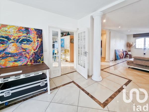 Maison à vendre 9 pièces 230 m² Noisy-le-Grand