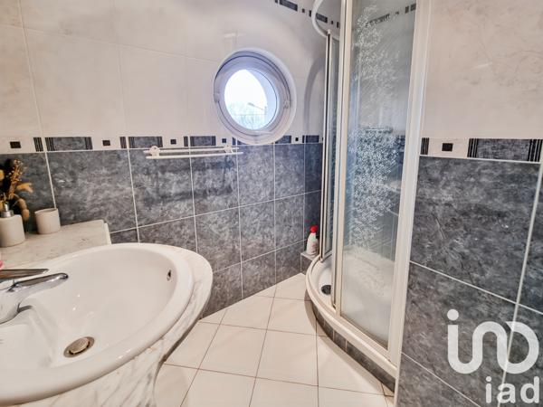 Maison à vendre 9 pièces 230 m² Noisy-le-Grand