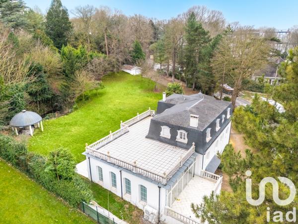Maison à vendre 9 pièces 230 m² Noisy-le-Grand