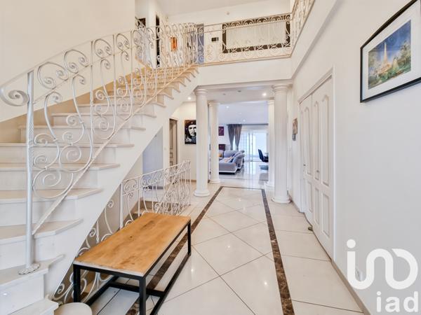 Maison à vendre 9 pièces 230 m² Noisy-le-Grand