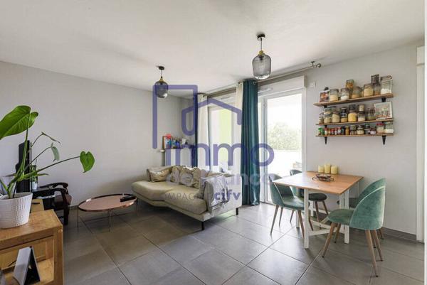 Appartement 3 pièces                                        - 38100 Grenoble Réf : 21682
