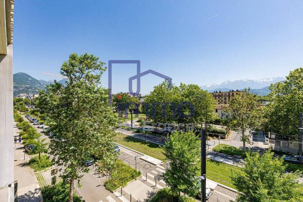 Appartement 3 pièces                                        - 38100 Grenoble Réf : 21682