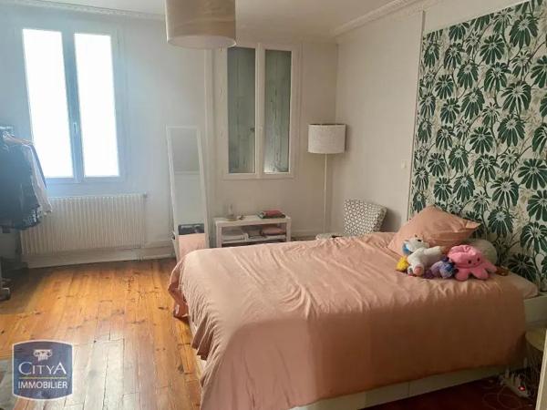 Appartement à louer 2 pièces 51.05m² Niort (79000)