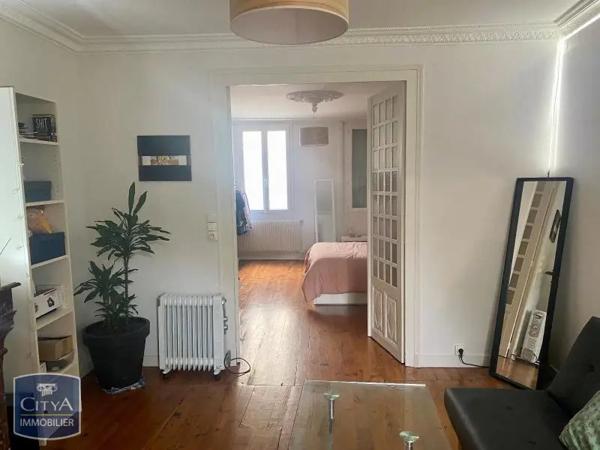 Appartement à louer 2 pièces 51.05m² Niort (79000)