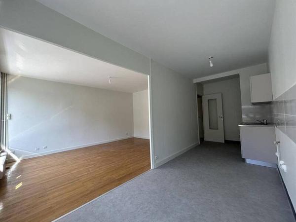 Appartement 2 pièces                                        - 42000 Saint-Étienne Réf : 13205